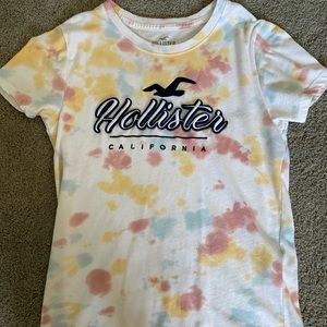 colorful tie-dye hollister top!